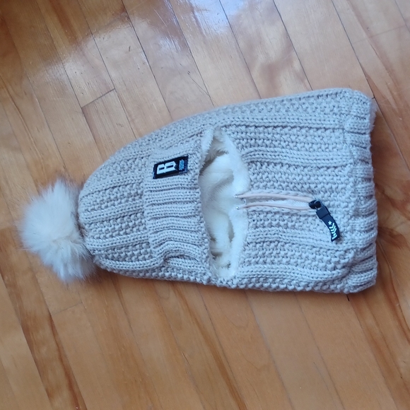NOWT WINTER HAT - Picture 1 of 5